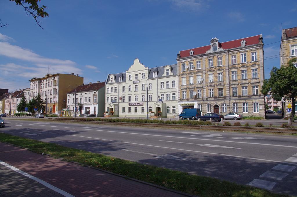 Hotel Sowa Elblag Bagian luar foto
