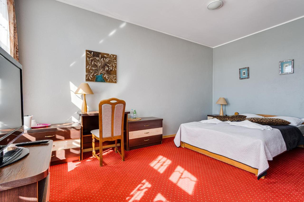 Hotel Sowa Elblag Bagian luar foto